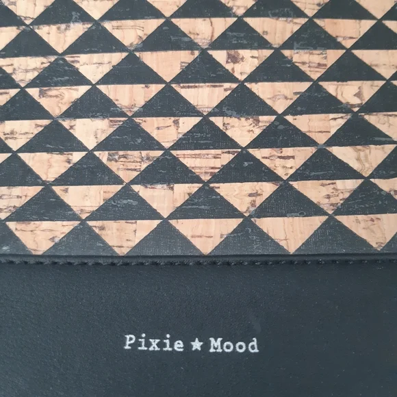 Computer case - Picture 2 of 4